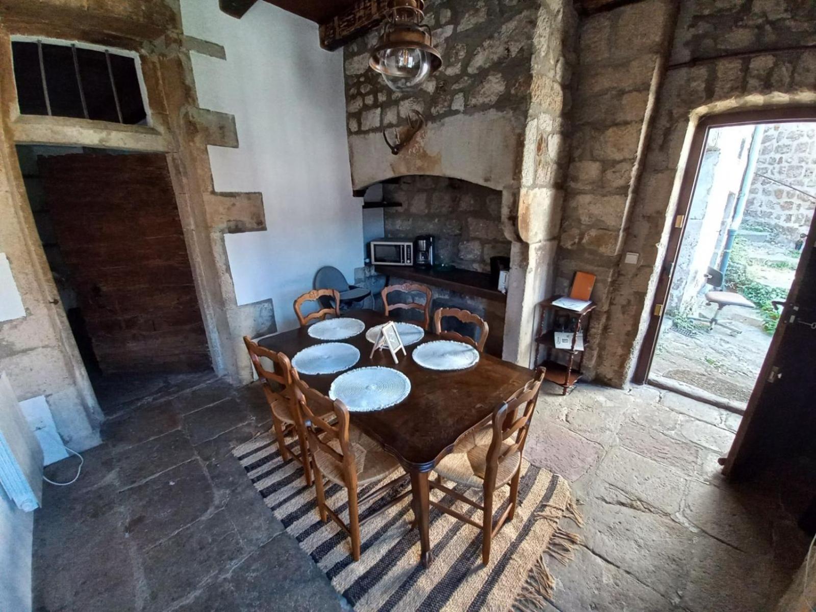 Appartement Atypique Largentiere Bagian luar foto