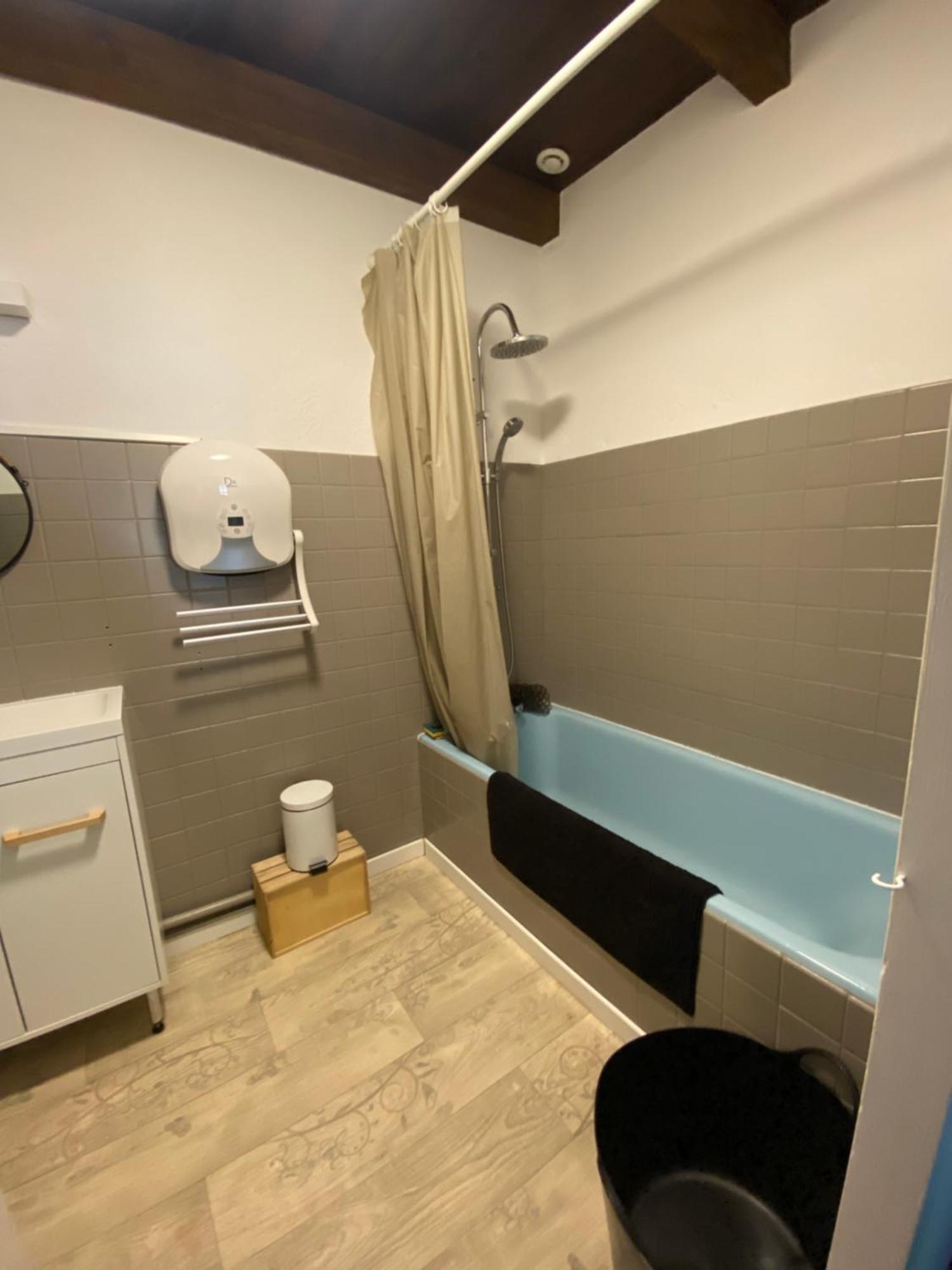 Appartement Atypique Largentiere Bagian luar foto