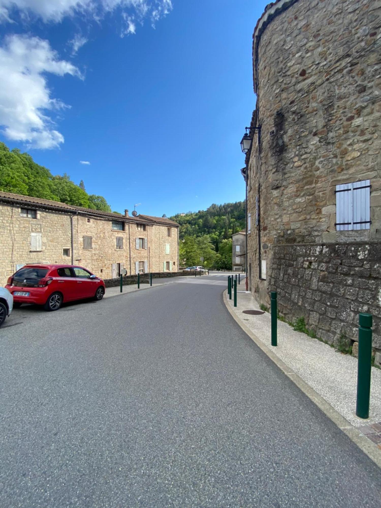 Appartement Atypique Largentiere Bagian luar foto